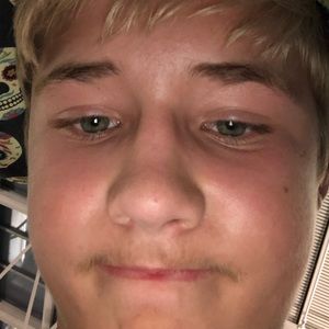 Meet your Posher, Dennak